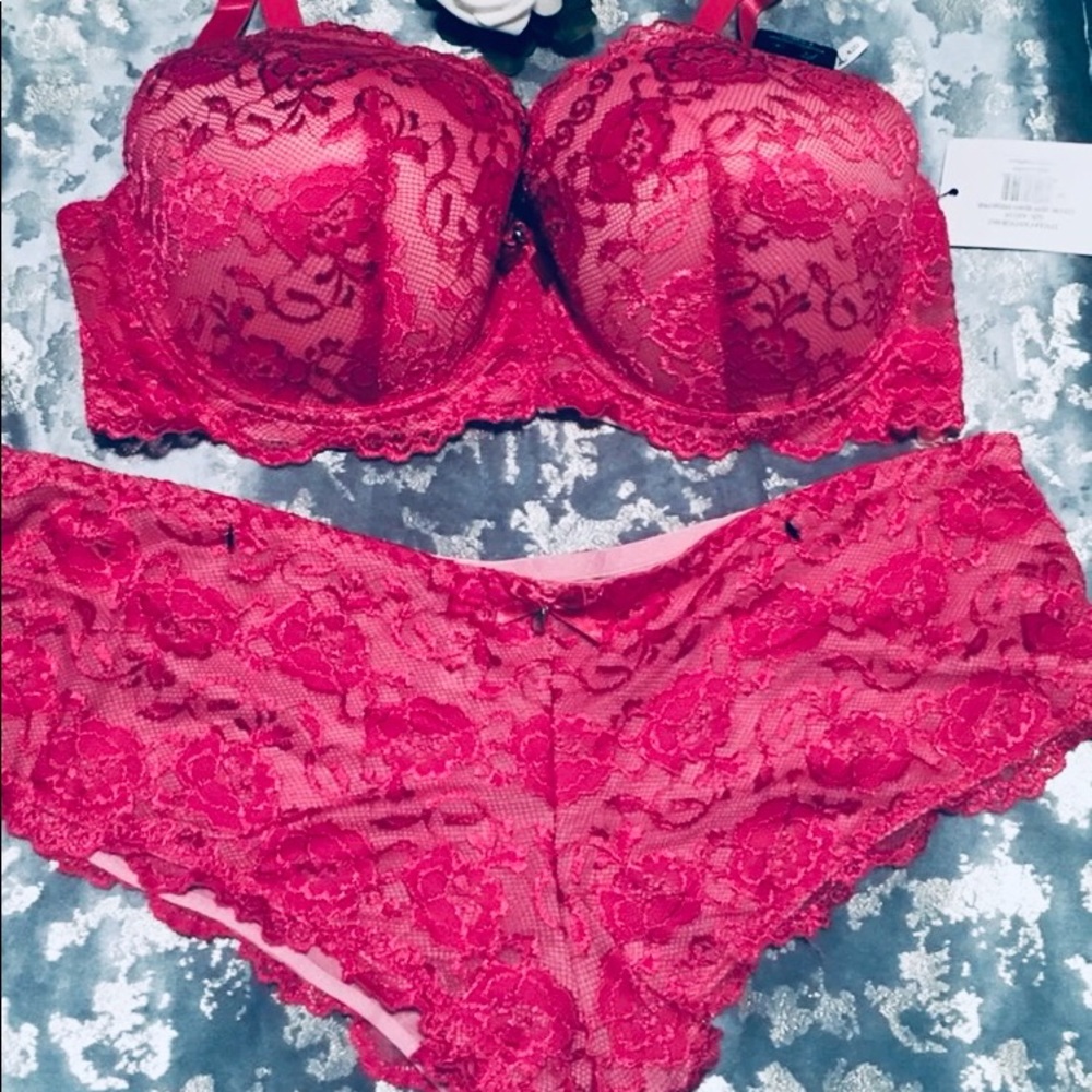 Plus Size Bra Set - Size 42D/3X